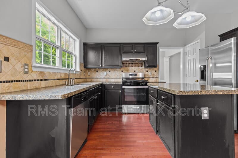 Duluth House: 2315 Hiawassee Dr