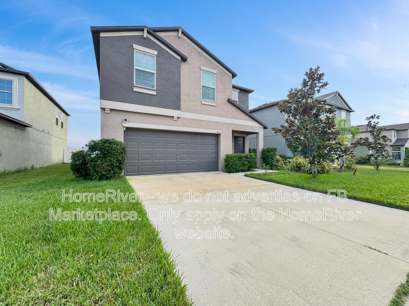 Ruskin House: 416 Royal Empress Dr