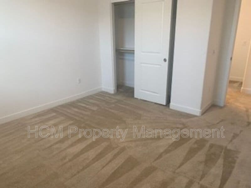 Lake Forest House: 437 Palermo