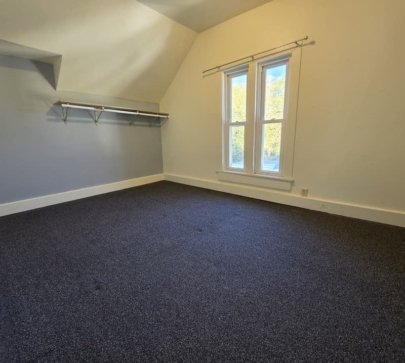 Oshkosh Condo: 632 Bay Shore Drive - Upper