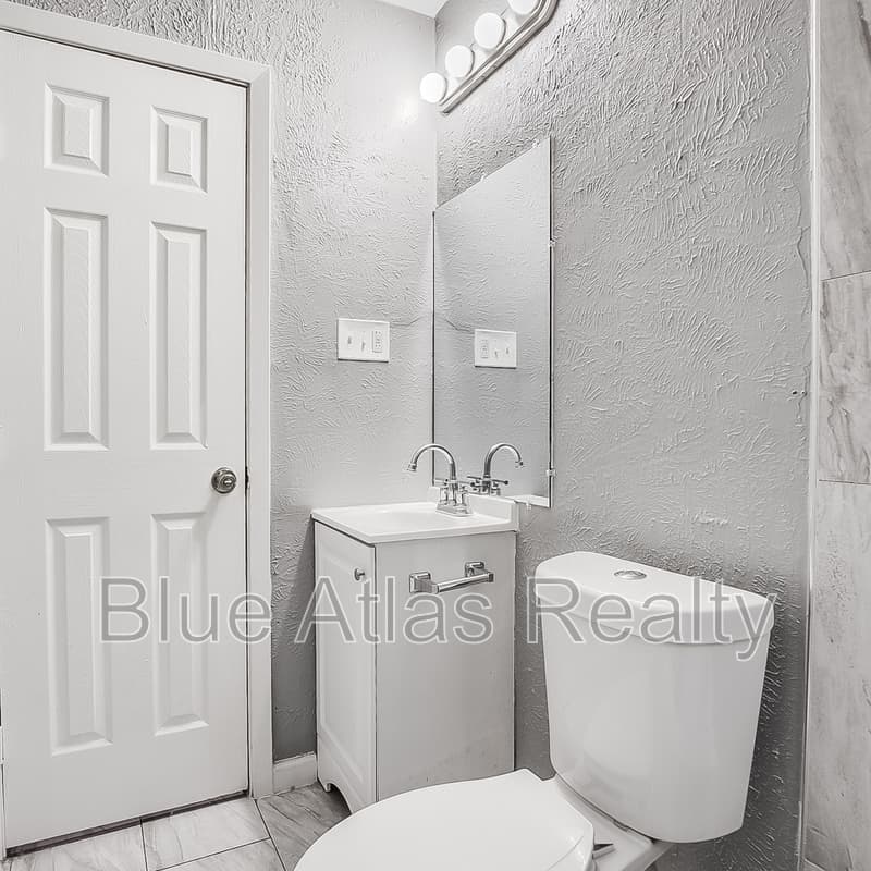 Irving Condo: 2215 Riverview Drive - D