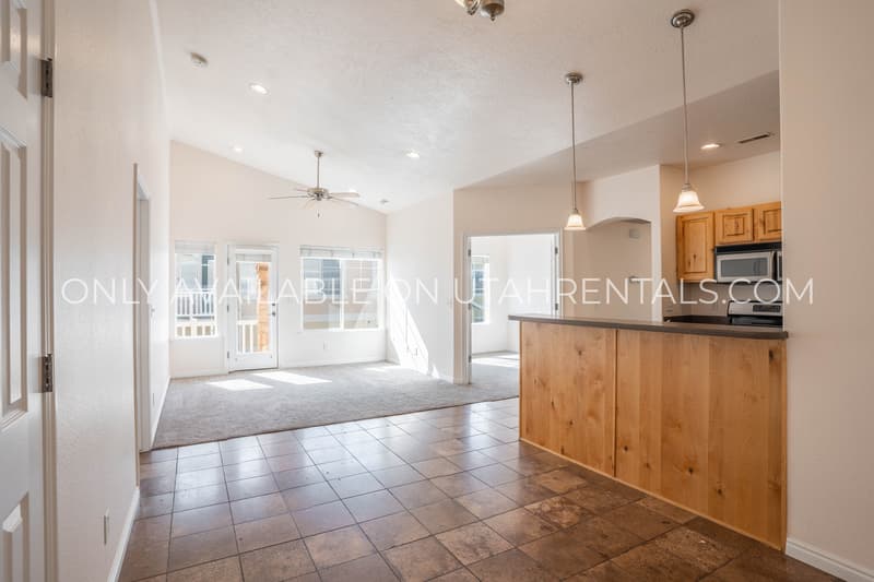 Provo Condo: 1052 Canyon Meadow Dr