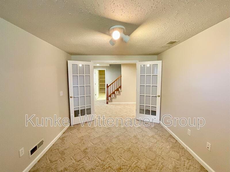 O'Fallon House: 150 Knob Creek Lane