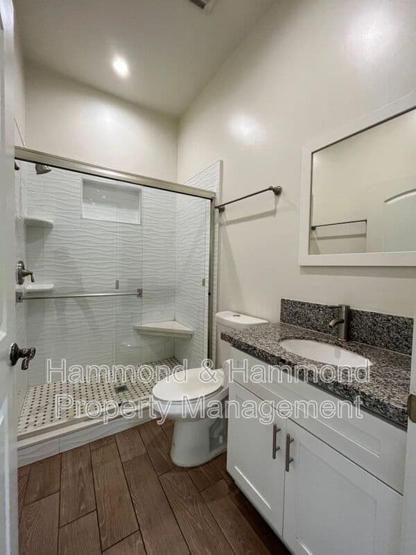 Sherman Oaks House: 4316 Greenbush Ave.