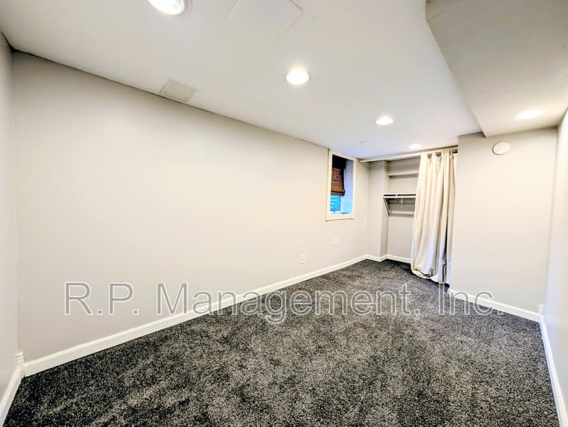 Minneapolis House: 880 19th Ave SE