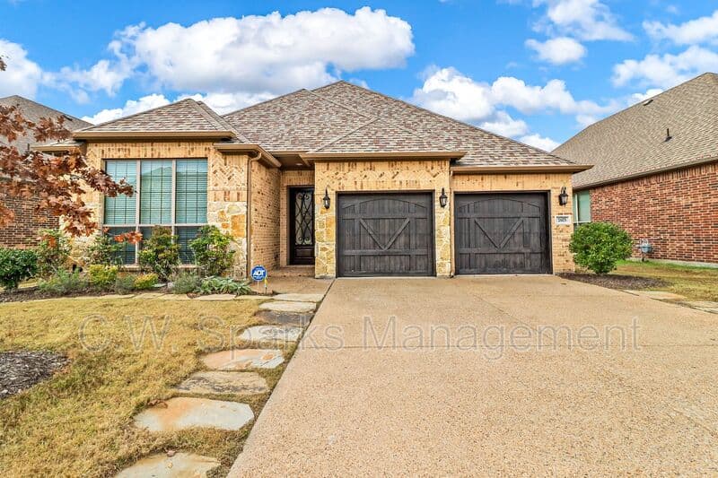 Rockwall House: 1603 Trowbridge Circle