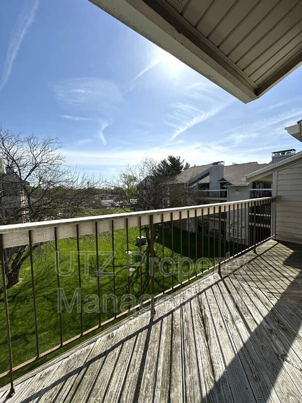 Glen Burnie Condo: 1111 Castle Harbour Way