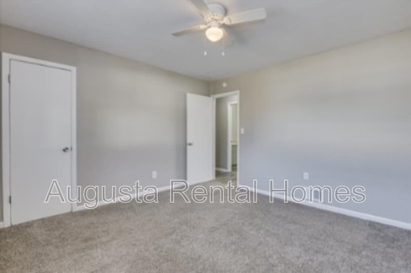 Augusta Townhome: 2511 Cascade Drive - 13B