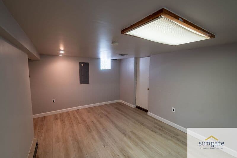 Baltimore House: 7023 Concord Rd