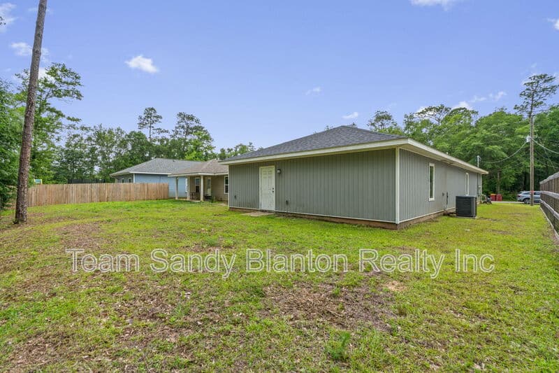 Milton House: 3210 Electra Drive