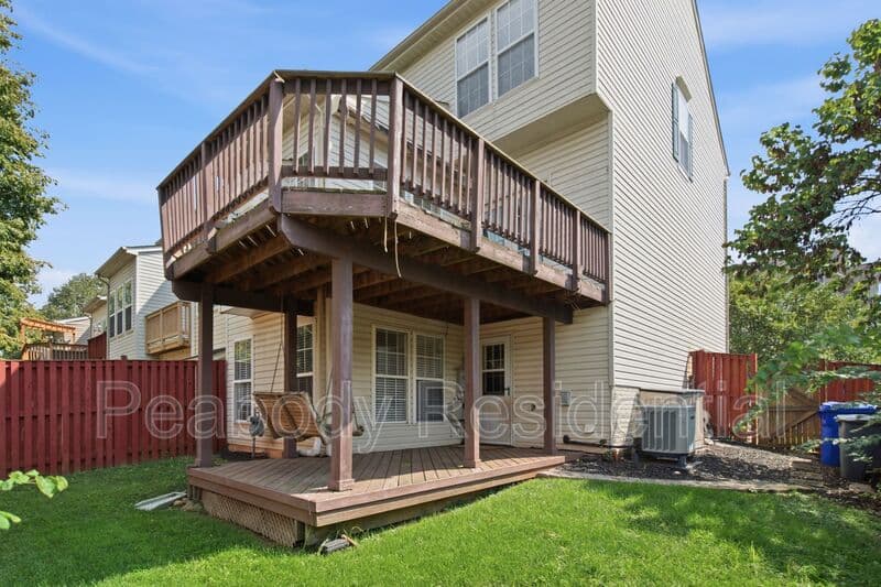 Sterling House: 46670 Cavendish Sq