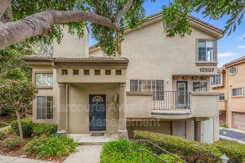 San Diego Condo: 12507 El Camino Real