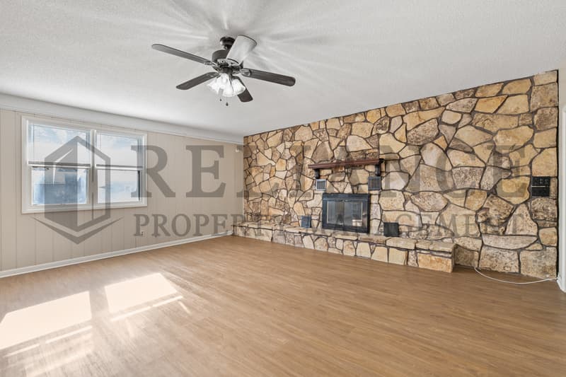 Wichita House: 220 East 44th Street South