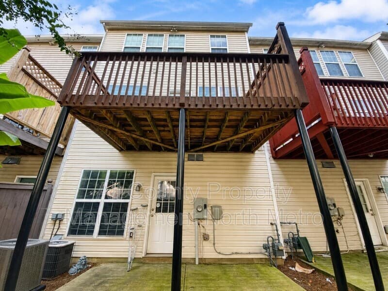 Alpharetta Townhome: 1006 Whittington Way