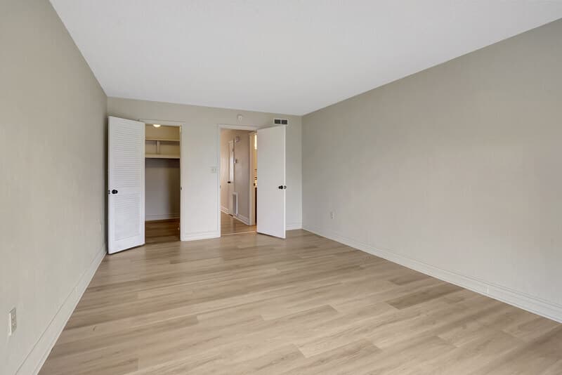 Cape Coral Condo: 4906 Victoria Drive