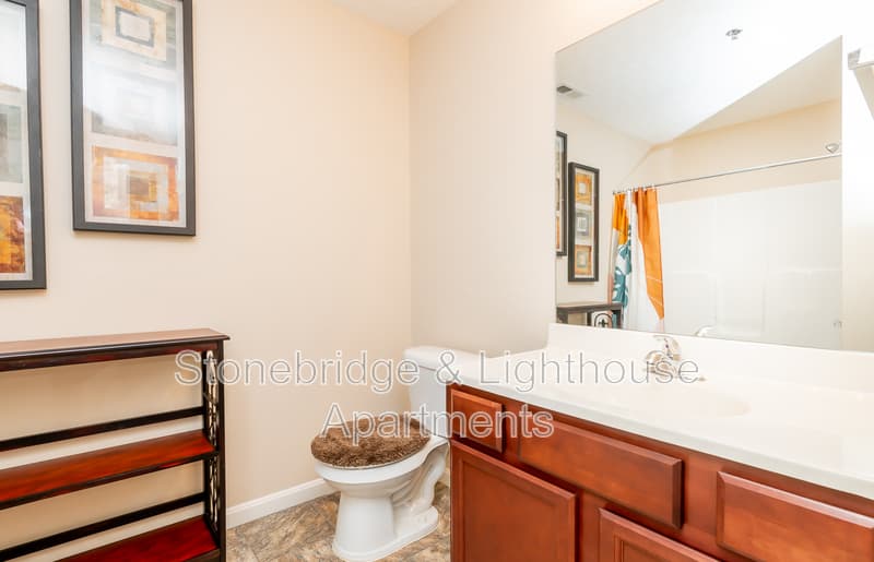 Jeffersonville Condo: 201 Stonebench Circle
