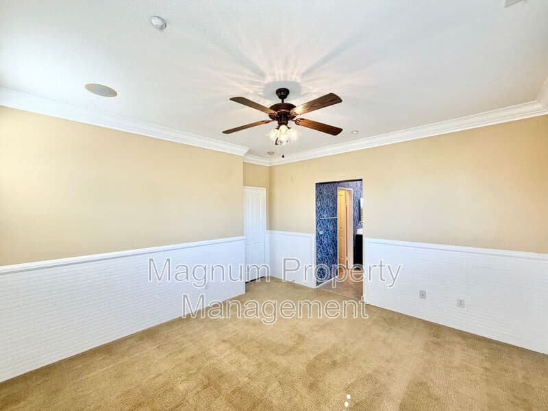 Murrieta House: 35792 Hazelhurst St