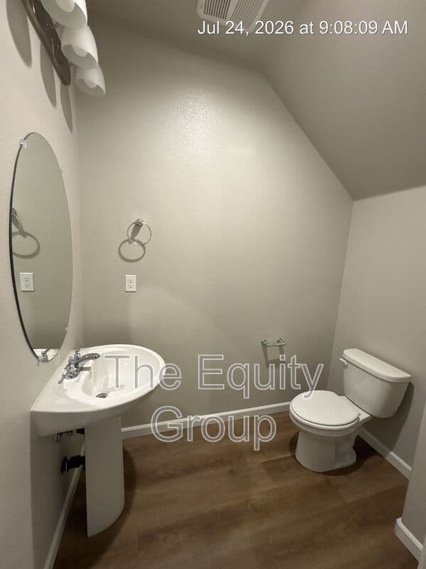 Visalia Condo: 505 S Summit Street