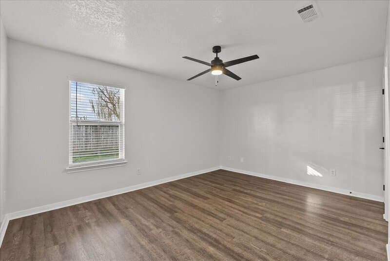 Dickinson Condo: 5139 Caicos Calle
