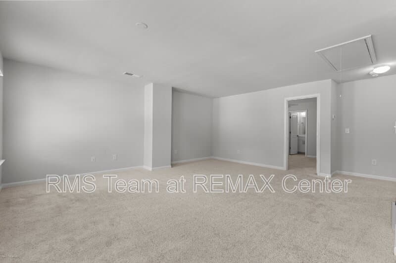 Auburn House: 1333 Maston Rd