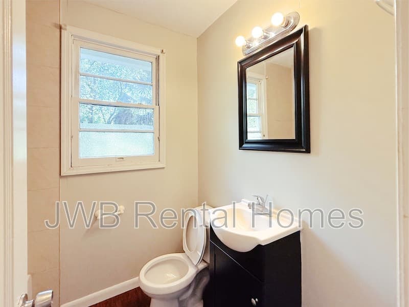 Jacksonville House: 2604 Lowell Ave