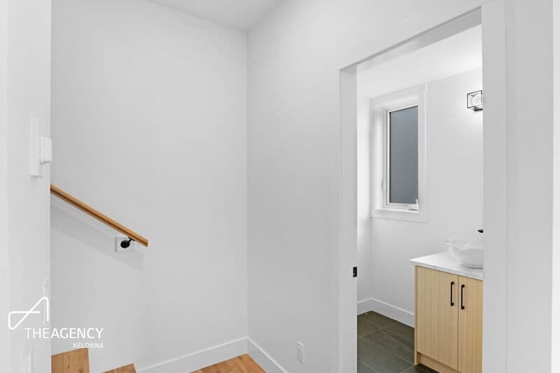 West Kelowna Townhome: 1980 Upper Sundance Dr