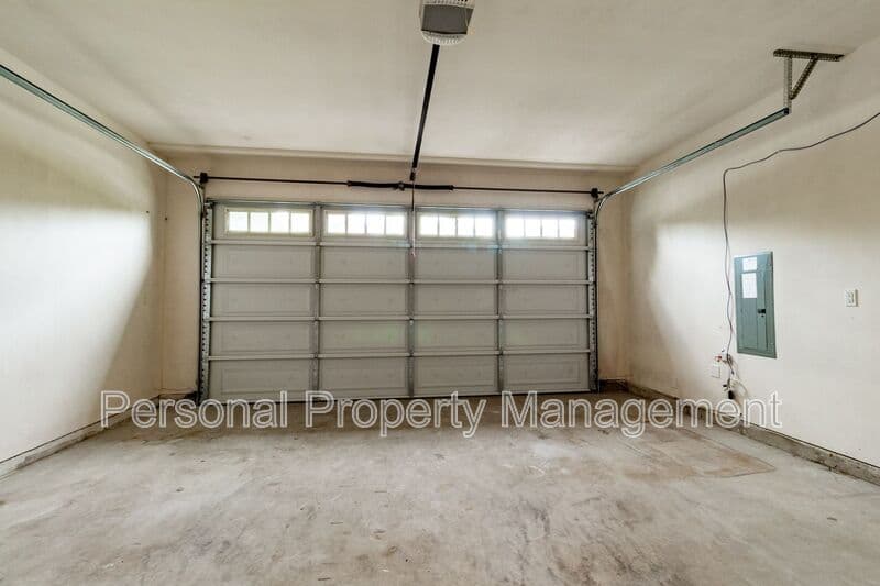 Vancouver House: 2707 NE 130th Court
