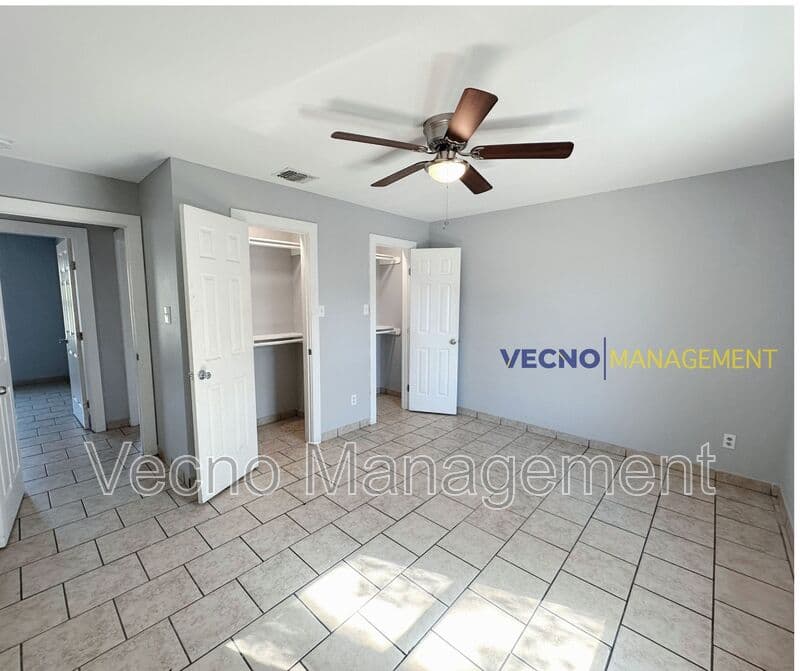 San Antonio Condo: 135 Nopal Street - 201