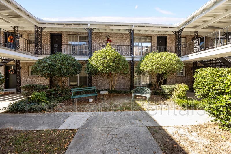 Charleston Condo: 874 Colony Drive, #B16