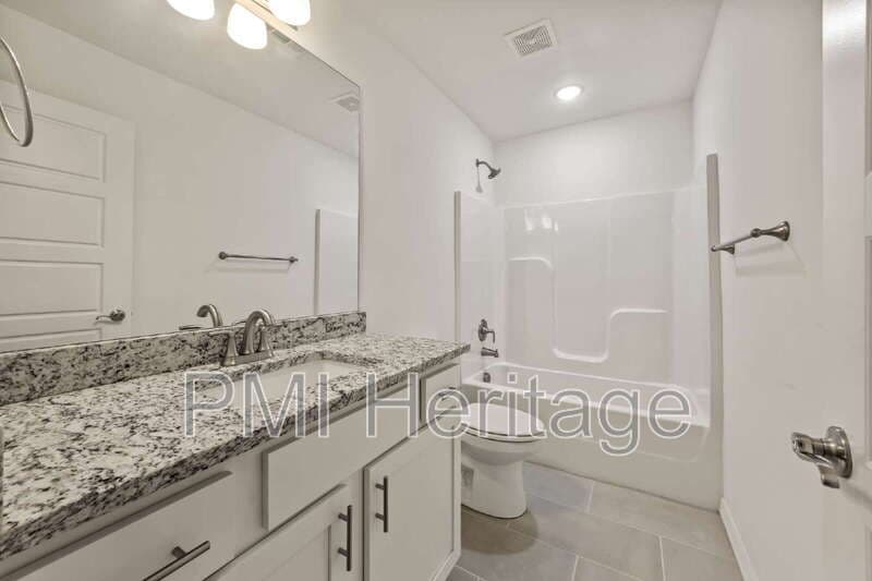 Bentonville House: 5802 Southwest Teppee Avenue