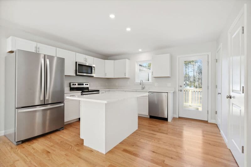 Kennebunk Condo: 17 Legacy Lane