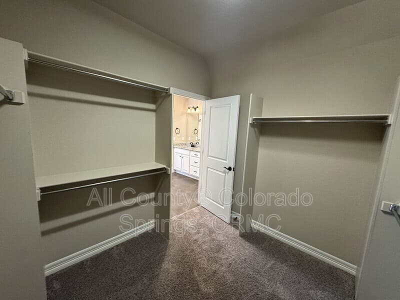 Fountain House: 7941 Whistlestop Lane