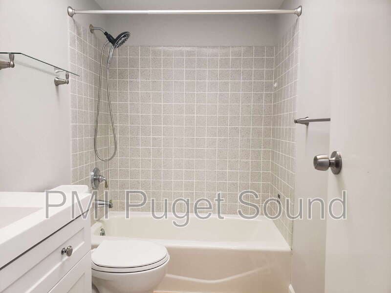 Federal Way House: 32728 35th Ave SW