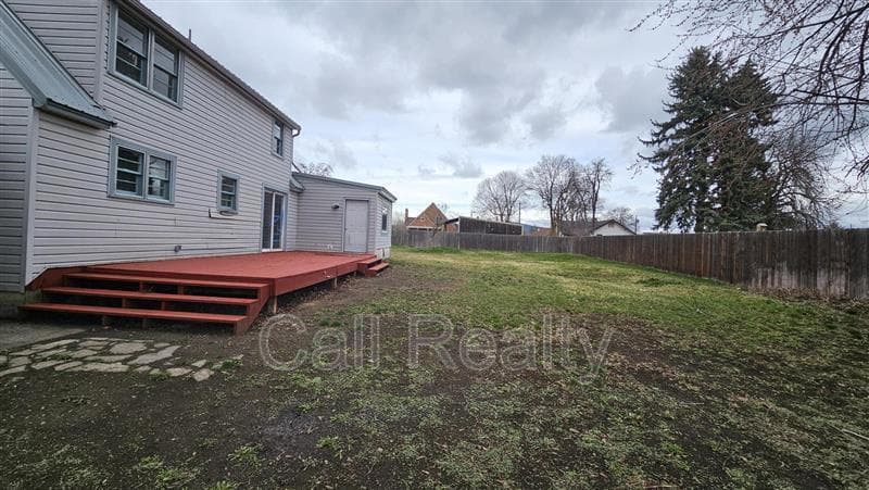 Spokane Valley House: 224 N Conklin Rd