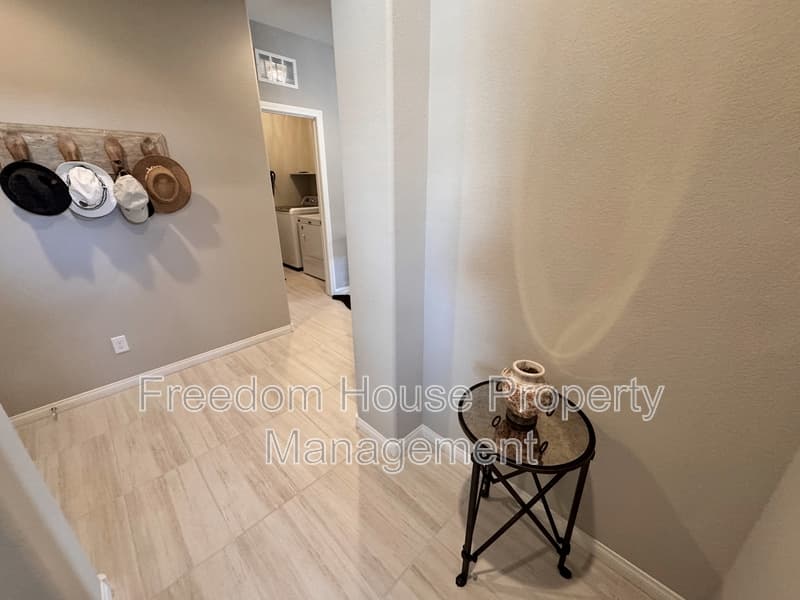 Pahrump House: 5245 East La Campana Drive