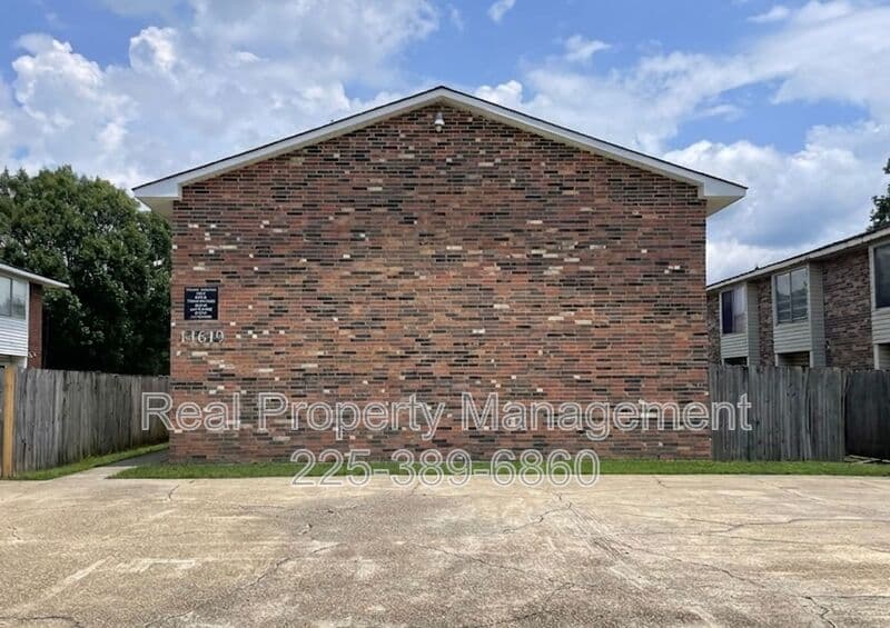 Baton Rouge Townhome: 14619 Forest Grove Ave.