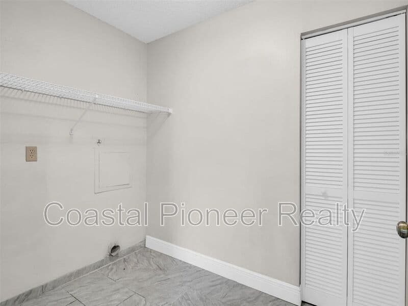 Palm Harbor House: 1801 E Lake Rd
