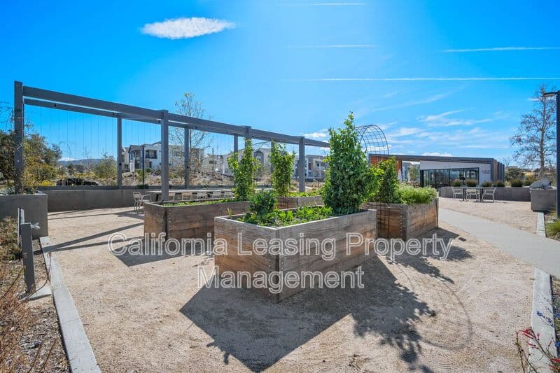 Valencia House: 27233 Red Willow Court