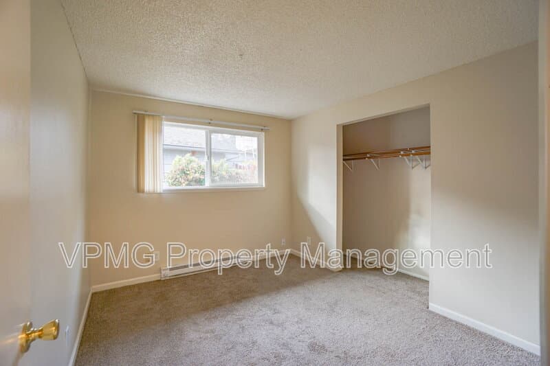 Vancouver Condo: 3208 M St