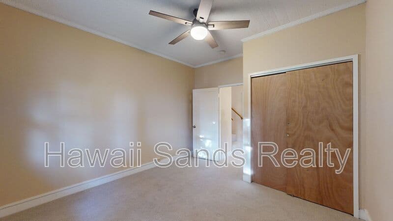 Honolulu House: 908 Kinau Street