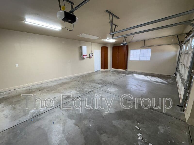 Hanford House: 540 West Birch Ct