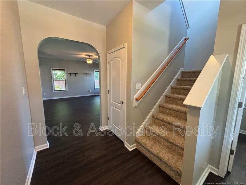 Raeford House: 438 Roanoke Dr