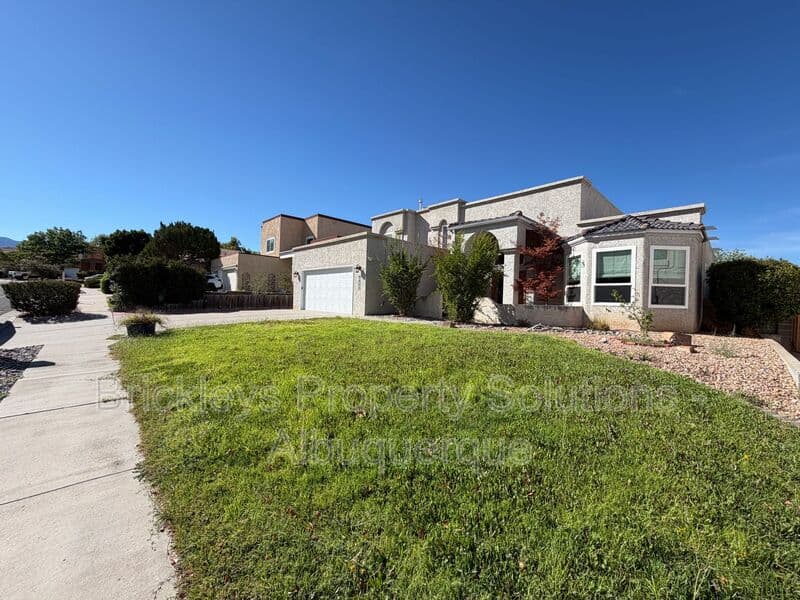 Albuquerque House: 9600 Allande Rd NE