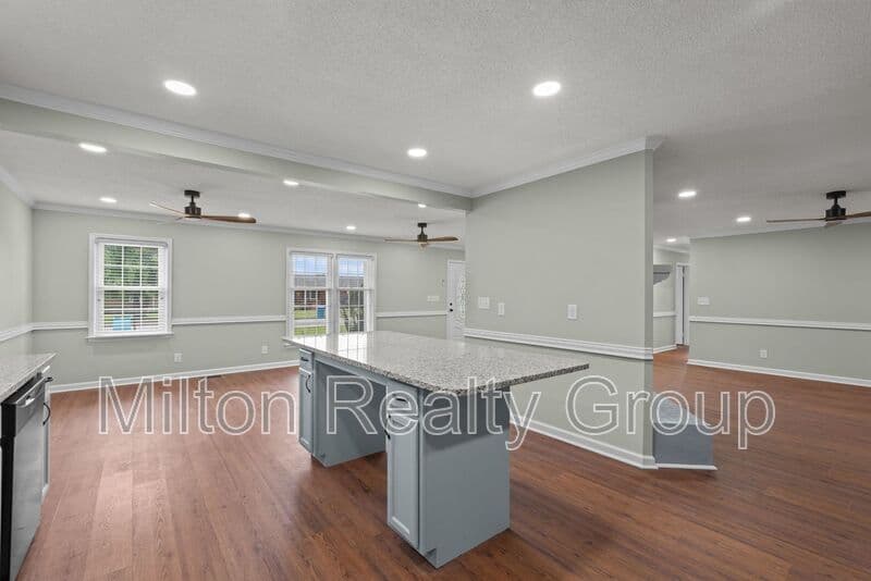 Dunn House: 1505 Fairview St.