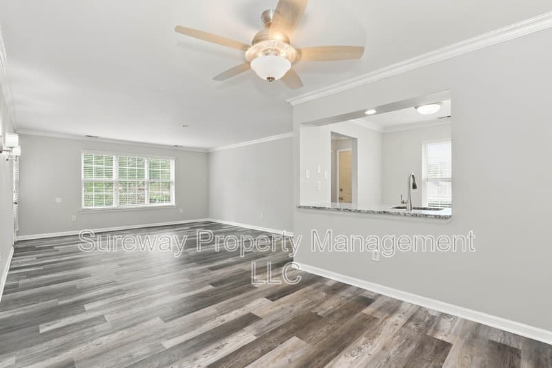 Sewell Condo: 727 Sedgewick Ct