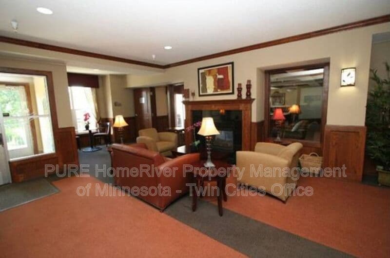 Saint Paul Condo: 1800 Graham Ave