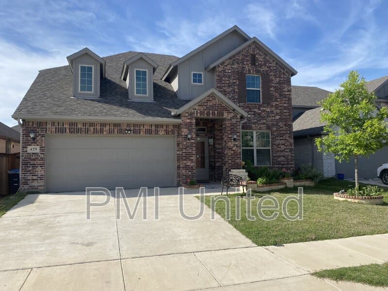 Fort Worth House: 429 Halwin Drive