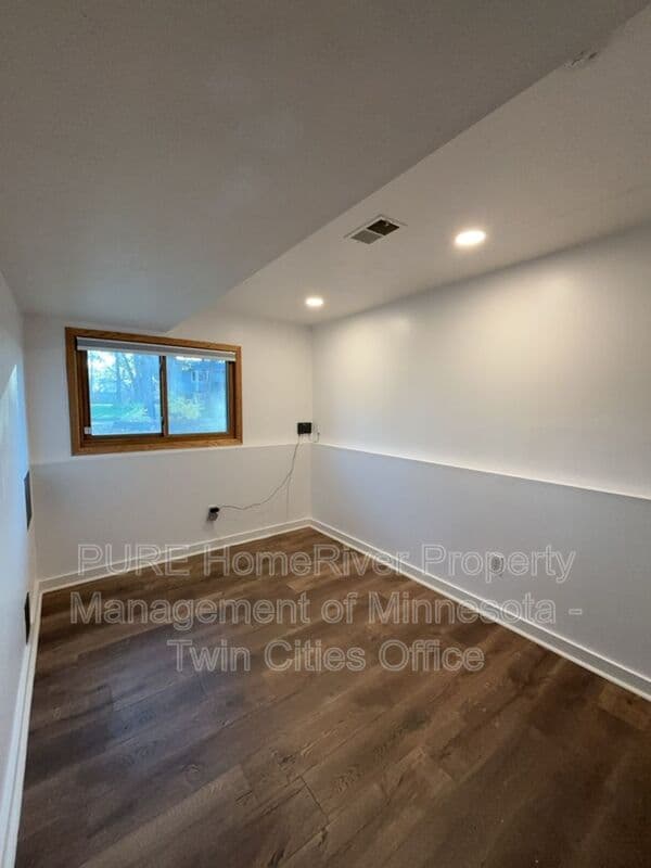Coon Rapids House: 12394 Magnolia Cir Nw