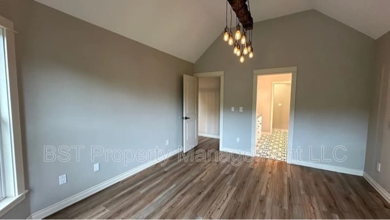 West Linn House: 25130 Rancho Lobo Court