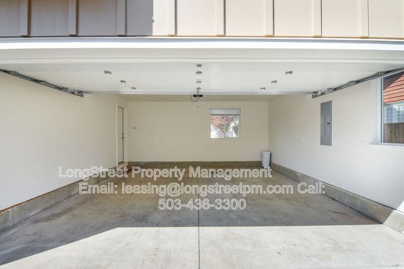Corvallis Townhome: 1960 NW Taylor Ave